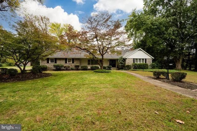 $699,000 | 1202 Old Mill Road, Wyomissing, PA 19610