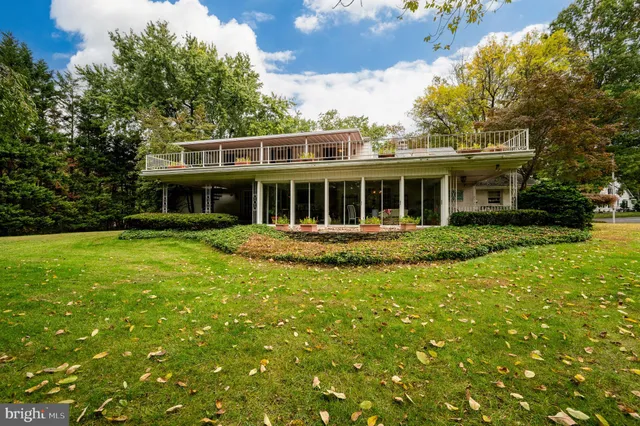 $699,000 | 1202 Old Mill Road, Wyomissing, PA 19610