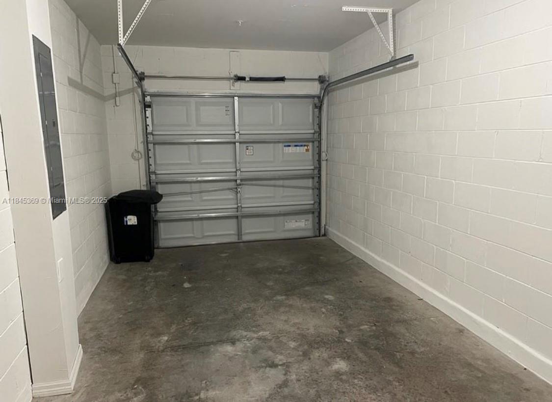 3732 Seneca Orlando, FL 32808 - Photo 8 of 8 a view of walk in closet