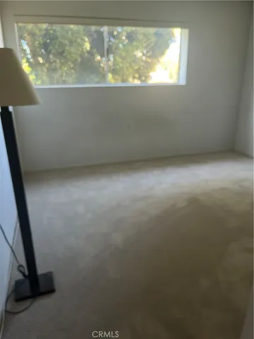a view of empty room with window