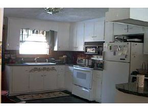 30 Farmer Road Hooksett, NH 03106 - Photo 4 of 5 Gallery Image 4