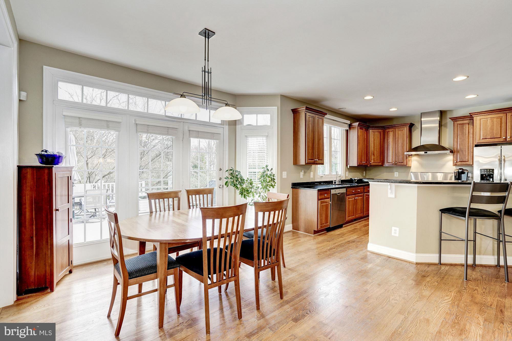 1829 Kirby Road McLean, VA 22101 - Photo 8 of 30 SPACIOUS BREAKFAST AREA