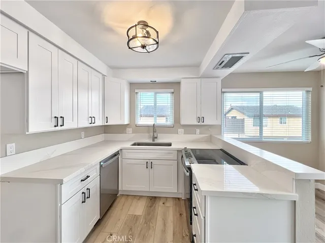 $2,900 | 16941 Sims Lane, Unit B, Huntington Beach, CA 92649