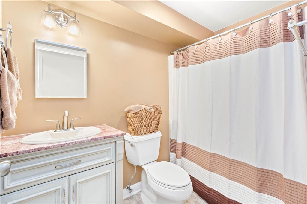 329 Ridge Point Circle, Unit 32B Bridgeville, PA 15017 - Photo 21 of 25