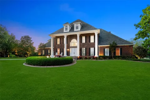 $2,595,000 | 343 East Town East Boulevard, Sunnyvale, TX 75182