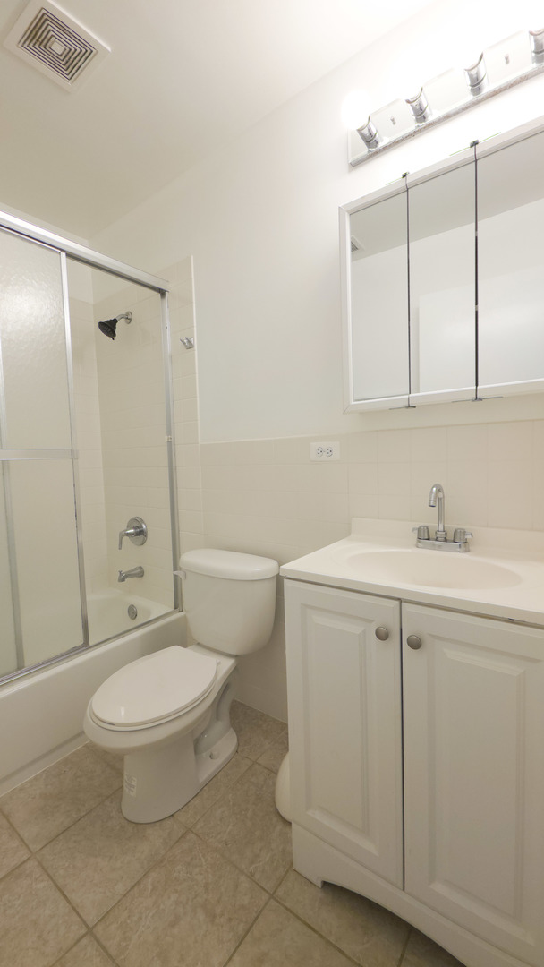 6046 West Irving Park Road, Unit 2F Chicago, IL 60634 - Photo 5 of 13