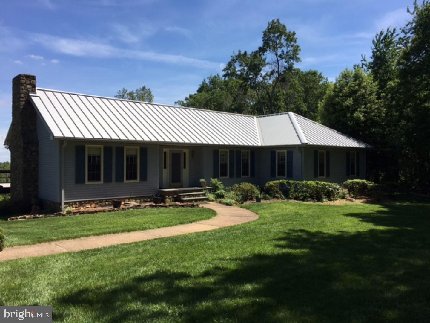 6138 Old Bust Head Road Broad Run, VA 20137 - Photo 1 of 17 Gallery Image 1