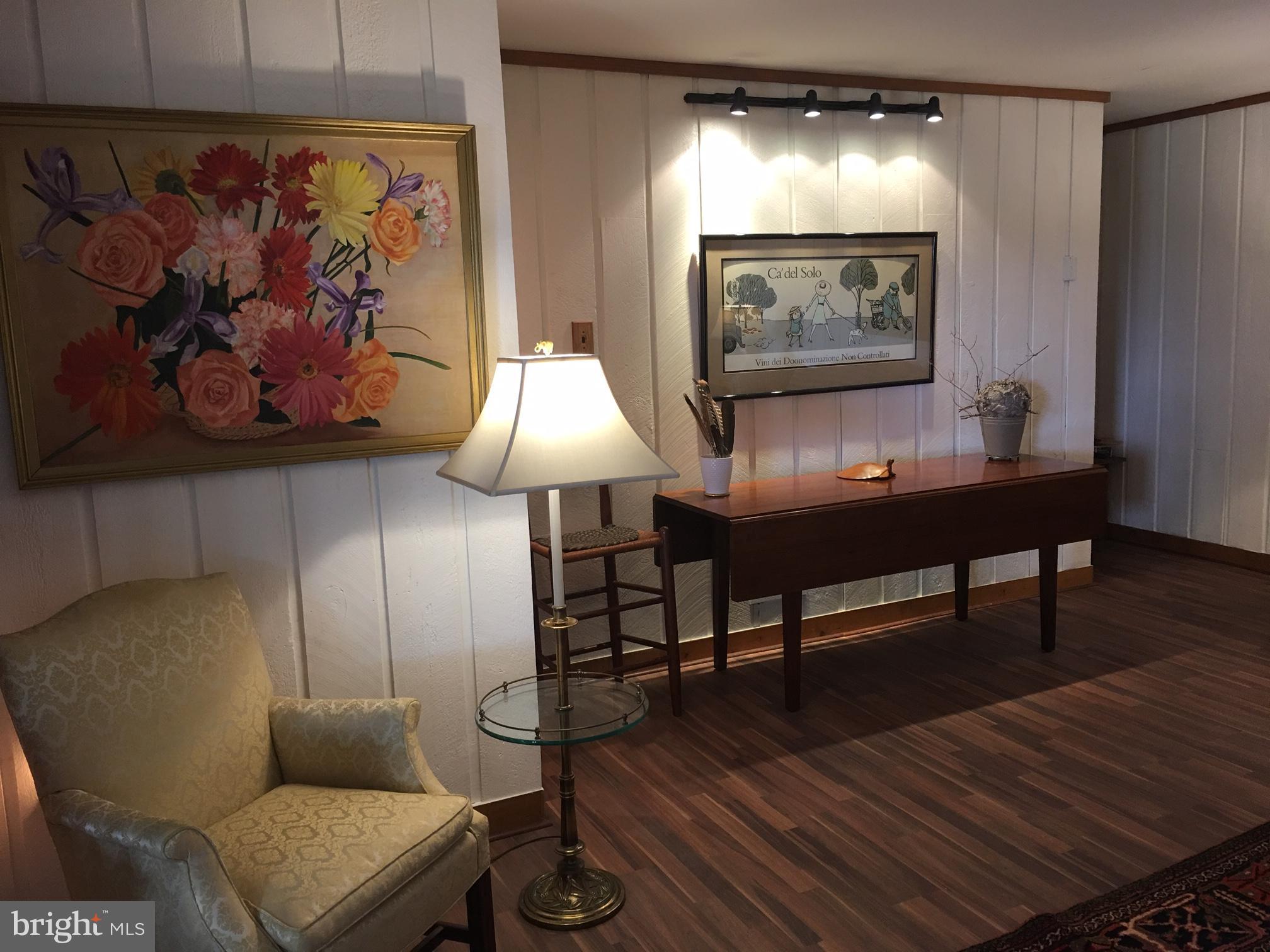 6138 Old Bust Head Road Broad Run, VA 20137 - Photo 15 of 17 Gallery Image 15