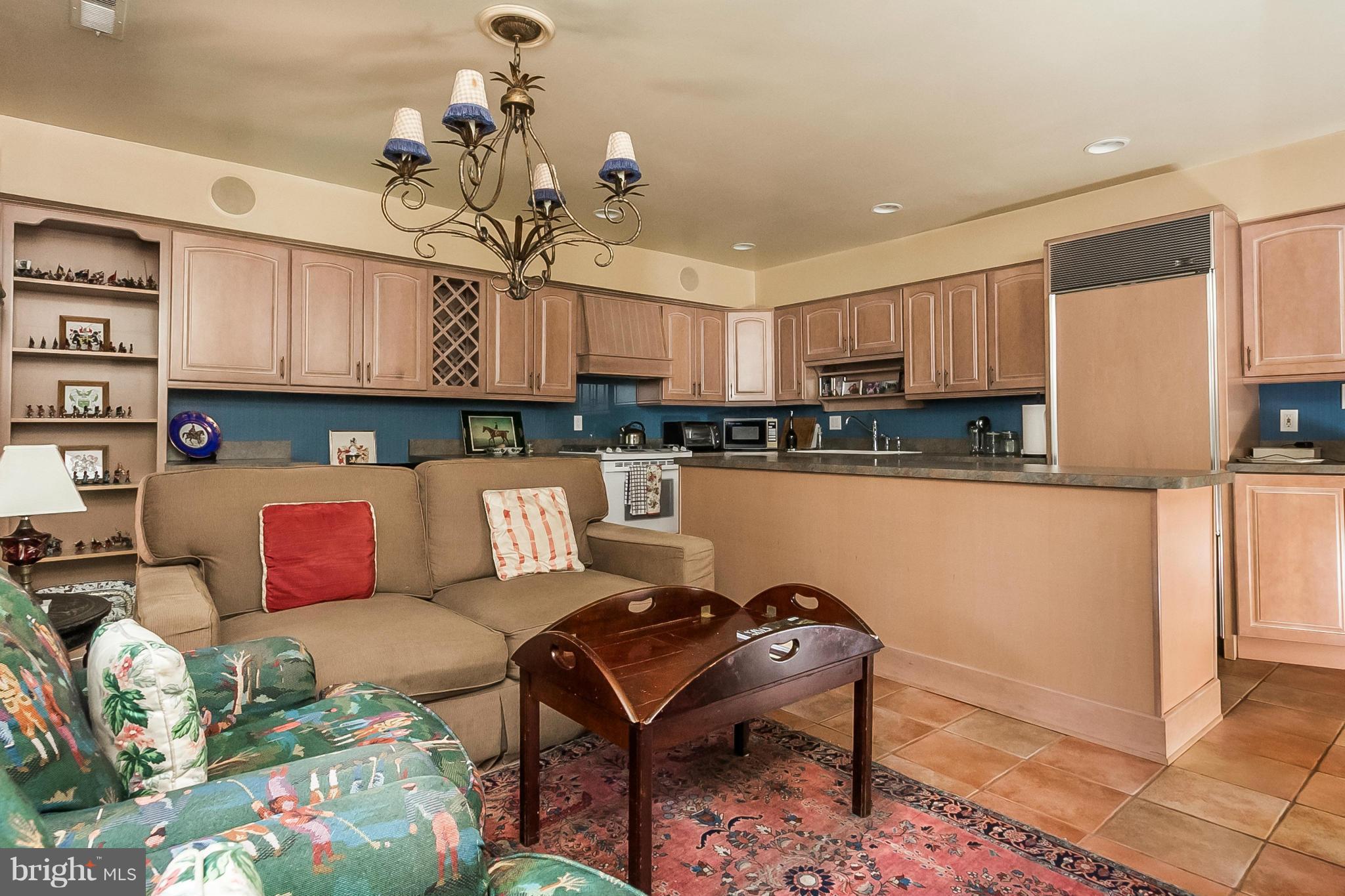 14 Cross Keys Road, Unit 14E Baltimore, MD 21210 - Photo 13 of 30 Kitchen