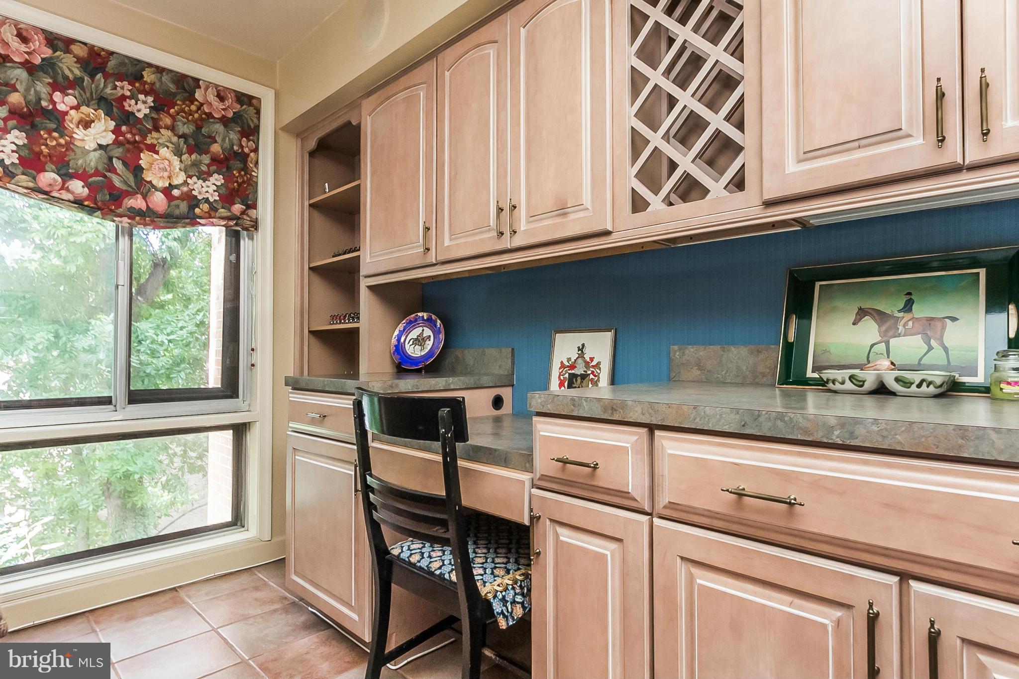 14 Cross Keys Road, Unit 14E Baltimore, MD 21210 - Photo 17 of 30 Kitchen
