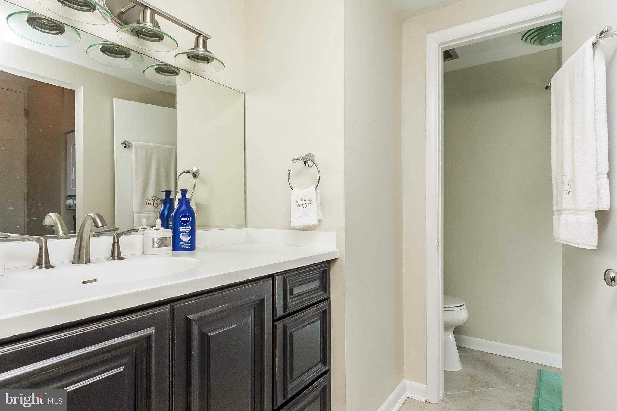 14 Cross Keys Road, Unit 14E Baltimore, MD 21210 - Photo 29 of 30 Bath (Master)