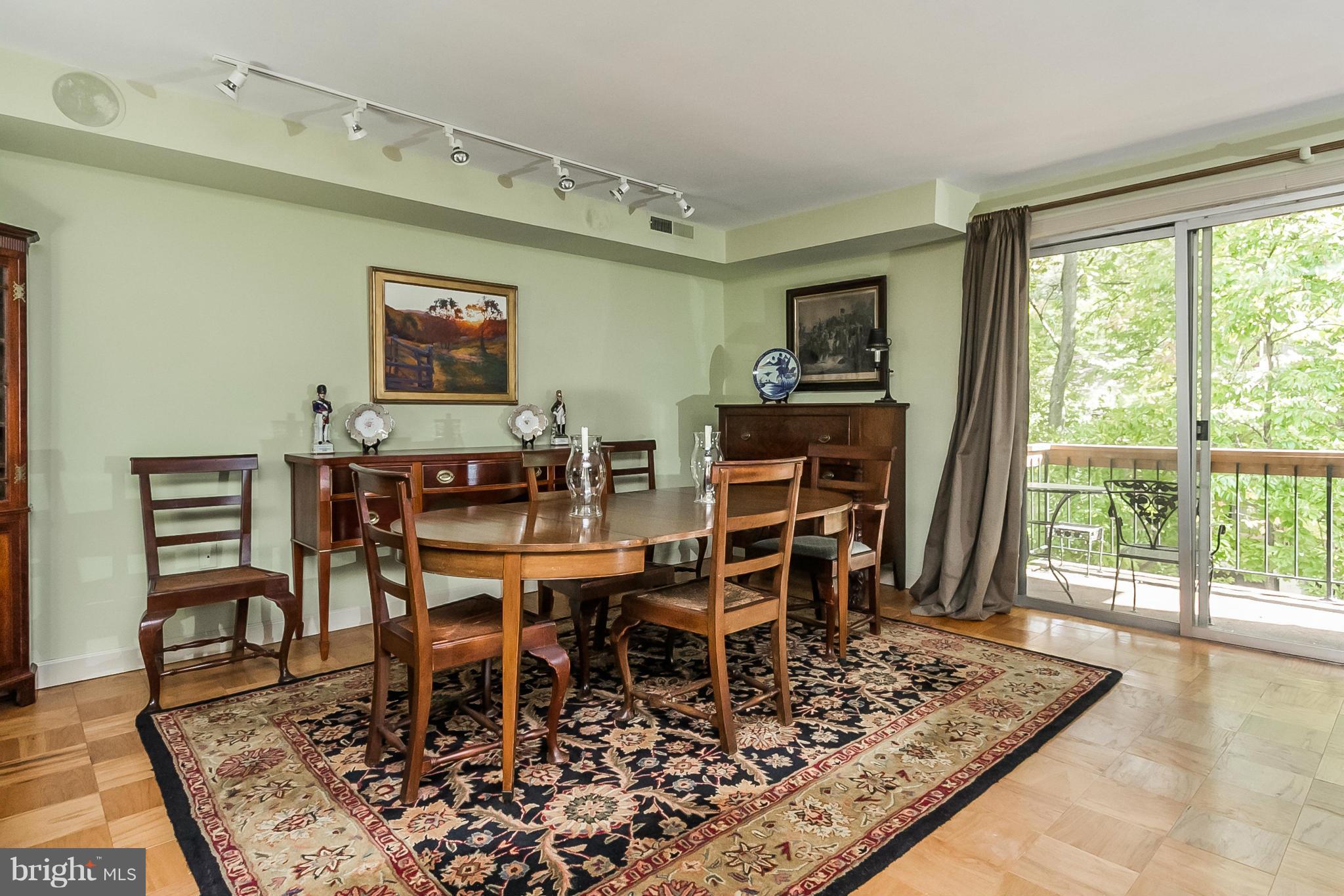 14 Cross Keys Road, Unit 14E Baltimore, MD 21210 - Photo 4 of 30 Dining Room