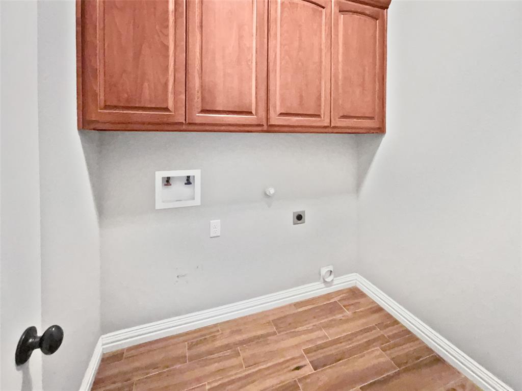 2214 Tree Top Court Granbury, TX 76049 - Photo 16 of 23