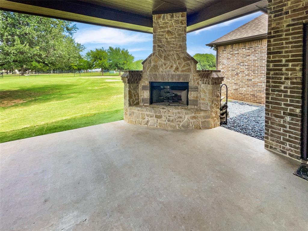 2214 Tree Top Court Granbury, TX 76049 - Photo 21 of 23