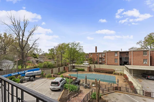 $160,000 | 2195 Poplar Avenue, Unit 207, Memphis, TN 38104