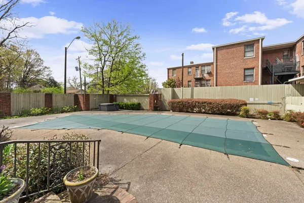 $160,000 | 2195 Poplar Avenue, Unit 207, Memphis, TN 38104