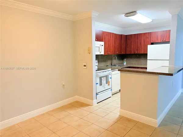 $2,280 | 7140 Northwest 179th Street, Unit 107, Hialeah, FL 33015