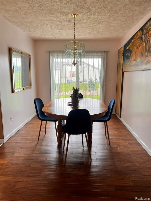 320 Roller Way Mayville, MI 48744 - Photo 8 of 36