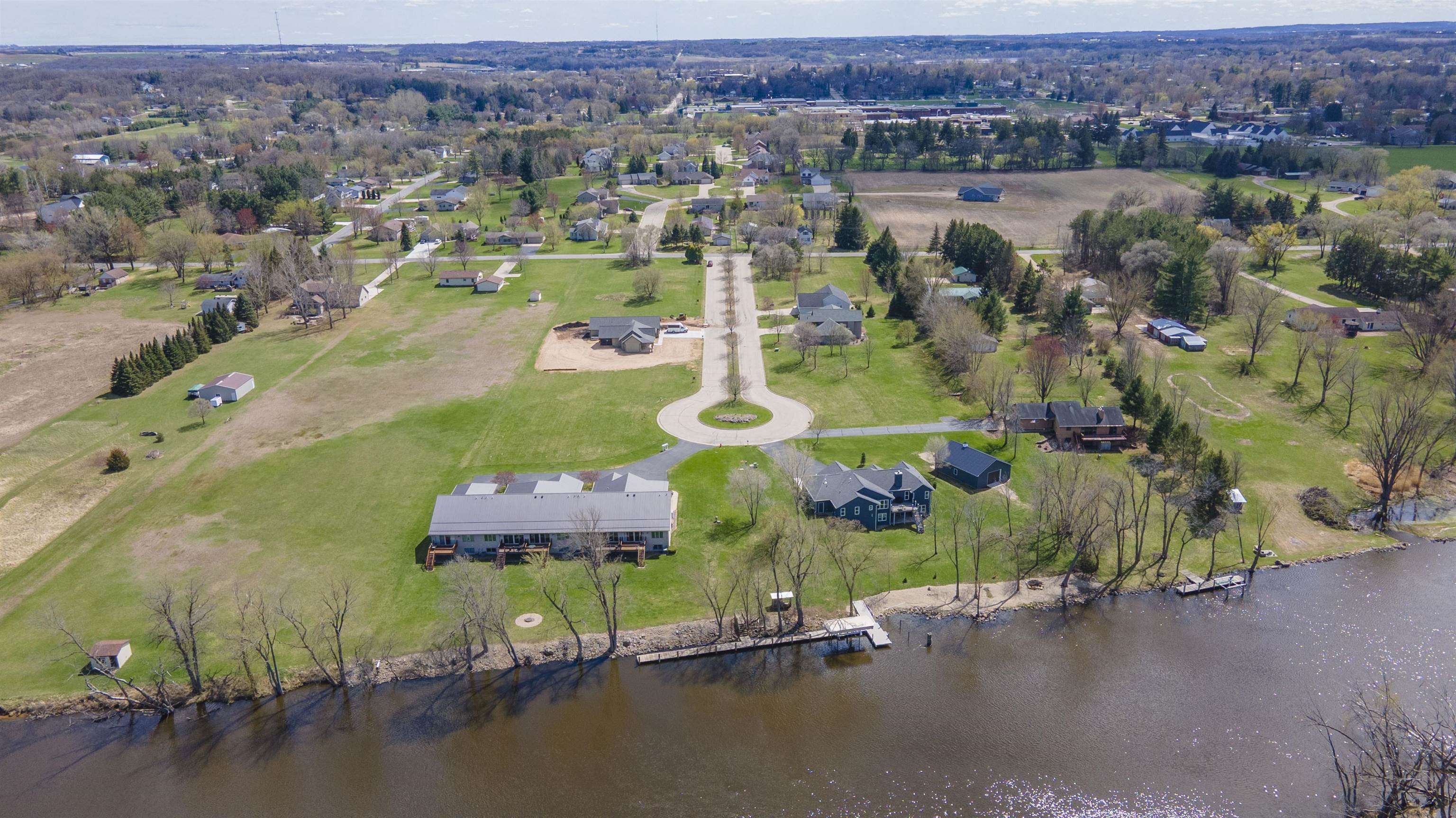 Voyagers Trail, Unit 9 Berlin, WI 54923 - Photo 1 of 4
