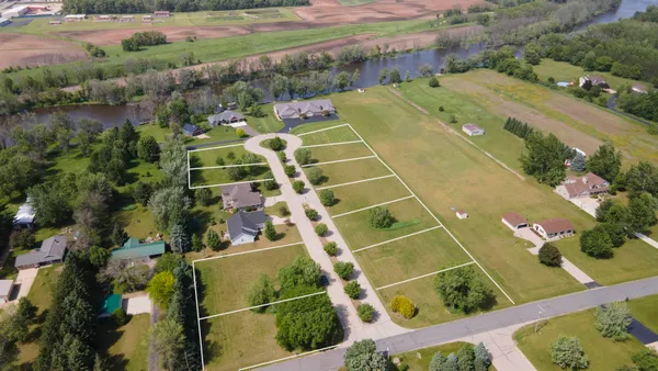 $32,980 | Voyagers Trail, Unit 9, Berlin, WI 54923