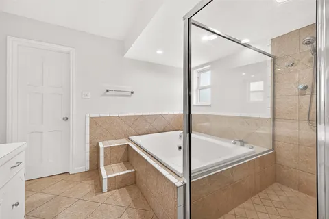 $525,000 | 3031 Broadmoor Drive, Sugar Land, TX 77478