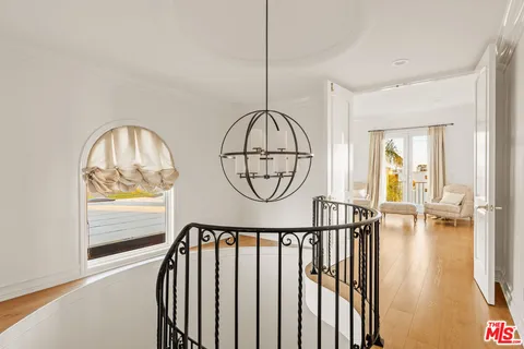 $3,195,000 | 3815 Vía Dolce, Marina del Rey, CA 90292