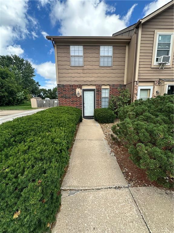 725 Southwest Liggett Road, Unit A Blue Springs, MO 64015 - Photo 3 of 9