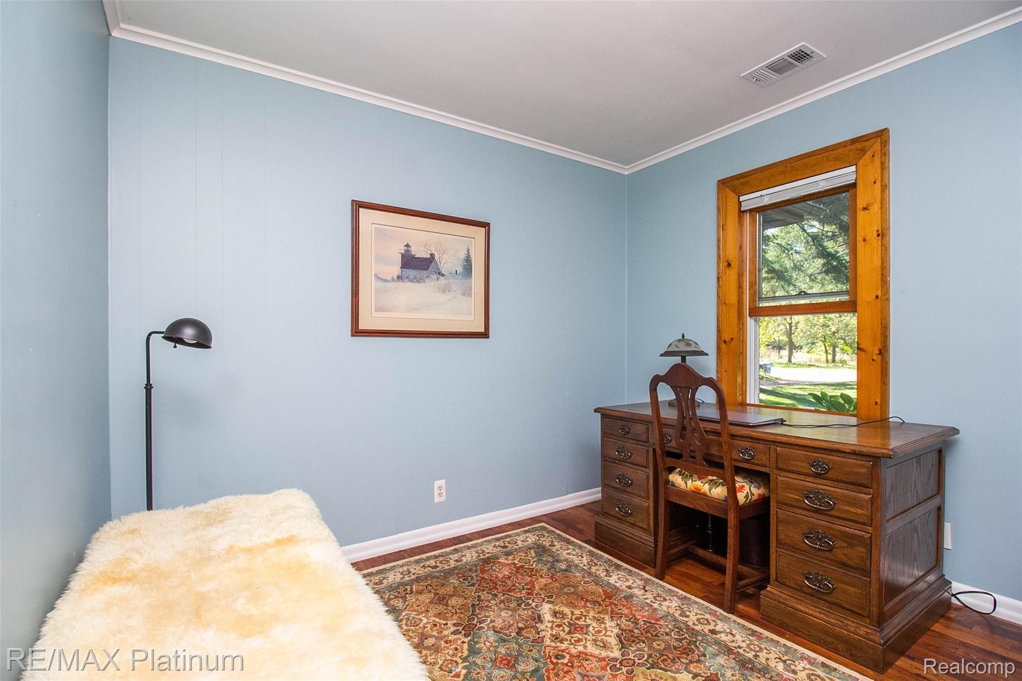 15493 Eddy Lake Road Fenton, MI 48430 - Photo 24 of 36 Desk bed.jpg