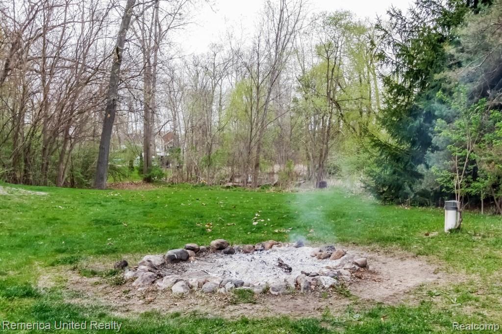 5341 East Grand River Road Howell, MI 48843 - Photo 39 of 45