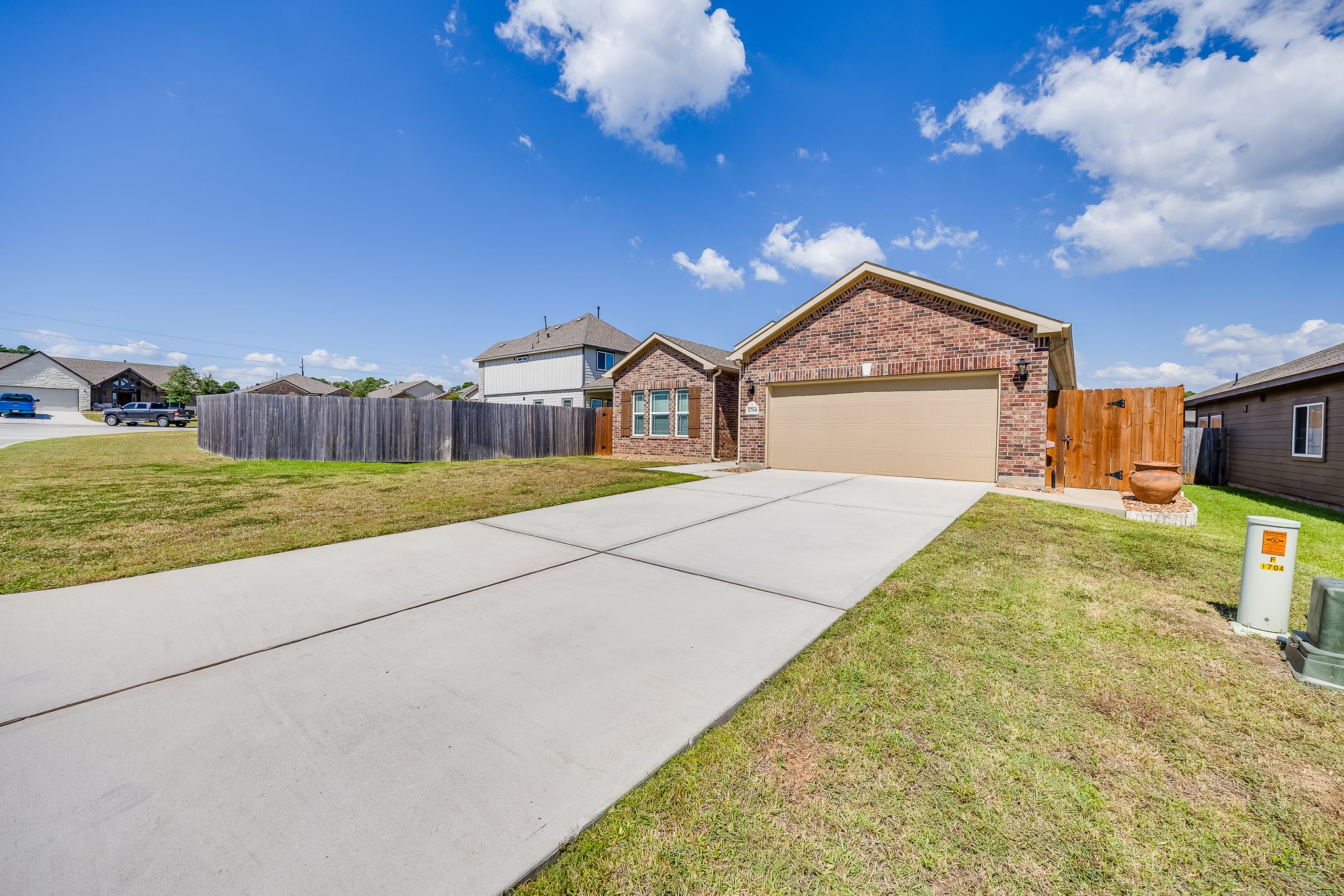 1704 Cindy Lane Conroe, TX 77304 - Photo 14 of 49