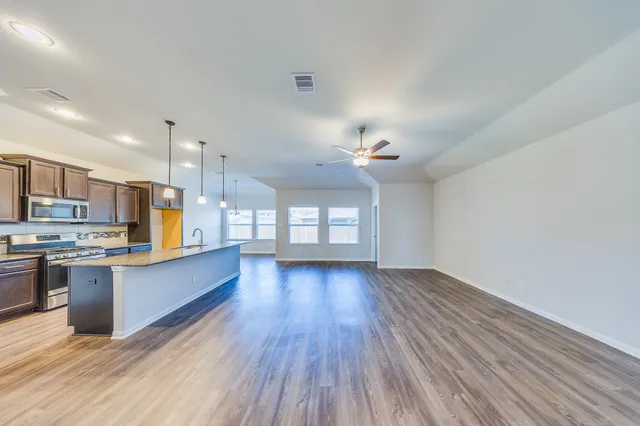 $335,000 | 1704 Cindy Lane, Conroe, TX 77304