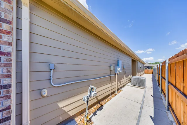 $335,000 | 1704 Cindy Lane, Conroe, TX 77304