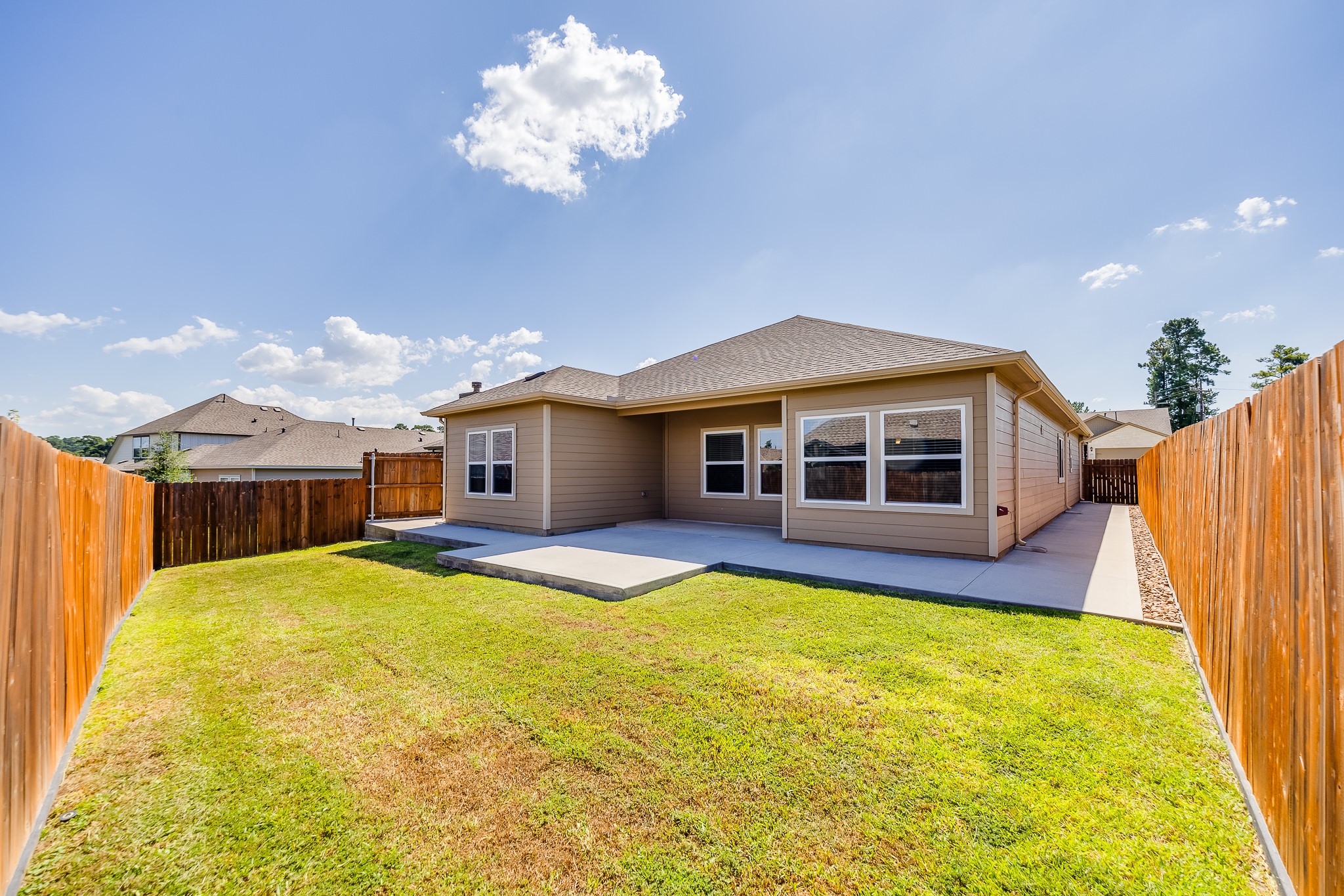 1704 Cindy Lane Conroe, TX 77304 - Photo 6 of 49