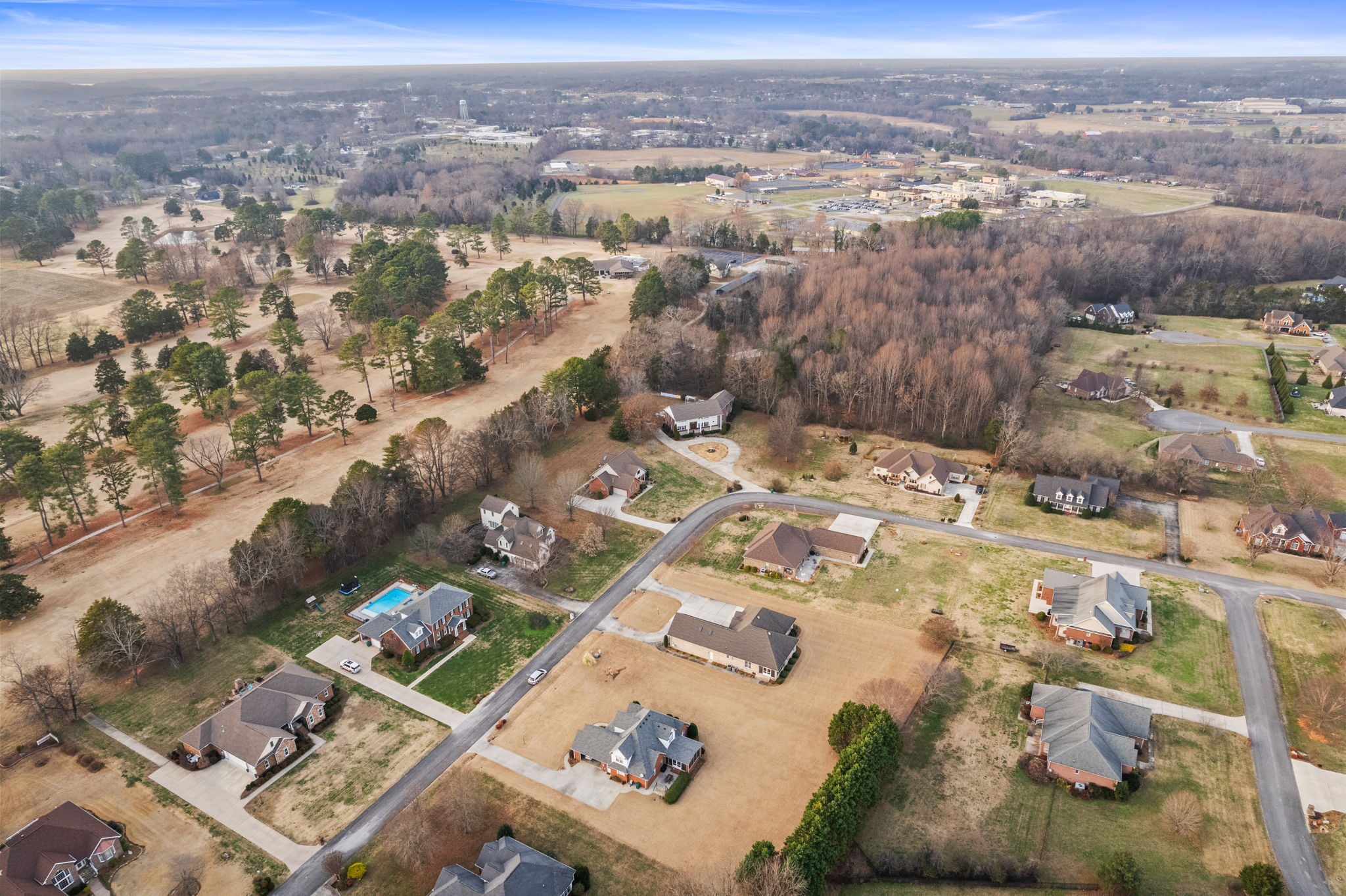 657 Pickney Road Winchester, TN 37398 - Photo 23 of 66 an aerial view of a city with lots of residential buildings