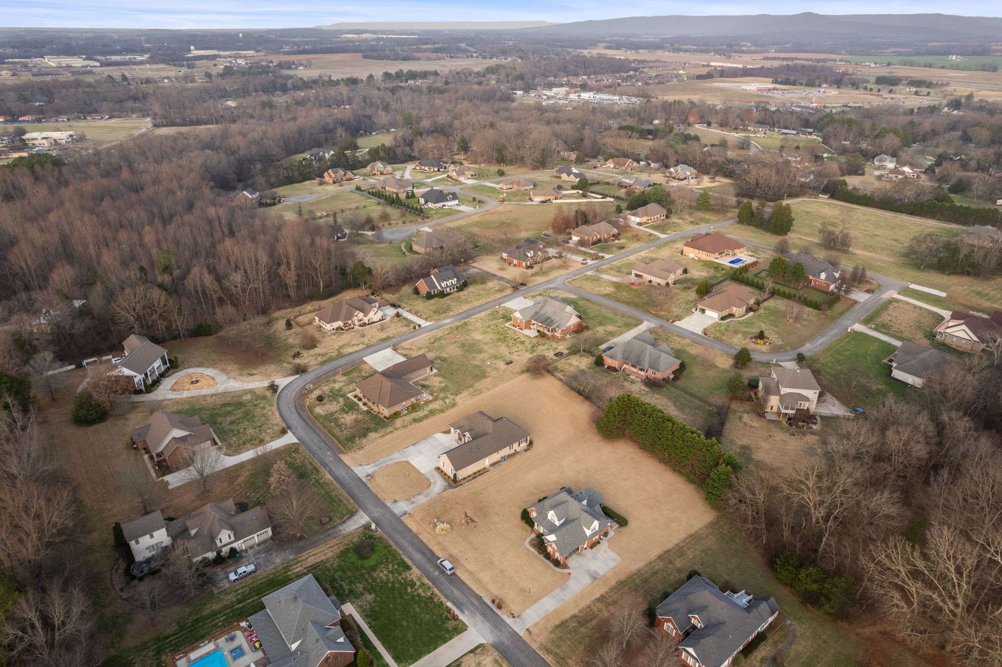 657 Pickney Road Winchester, TN 37398 - Photo 24 of 66 an aerial view of a residential houses with outdoor space