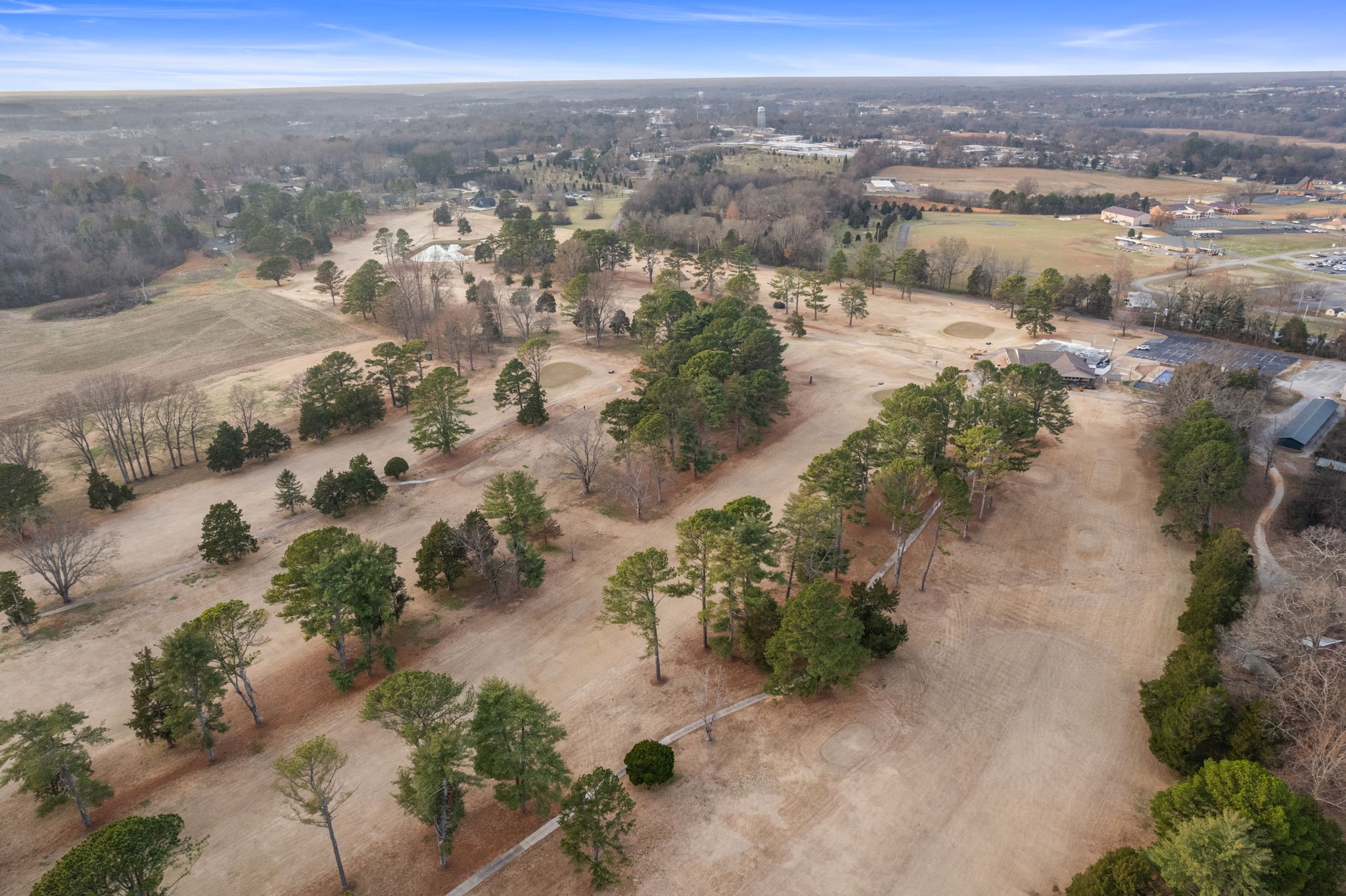 657 Pickney Road Winchester, TN 37398 - Photo 26 of 66 an aerial view of mountain with beach