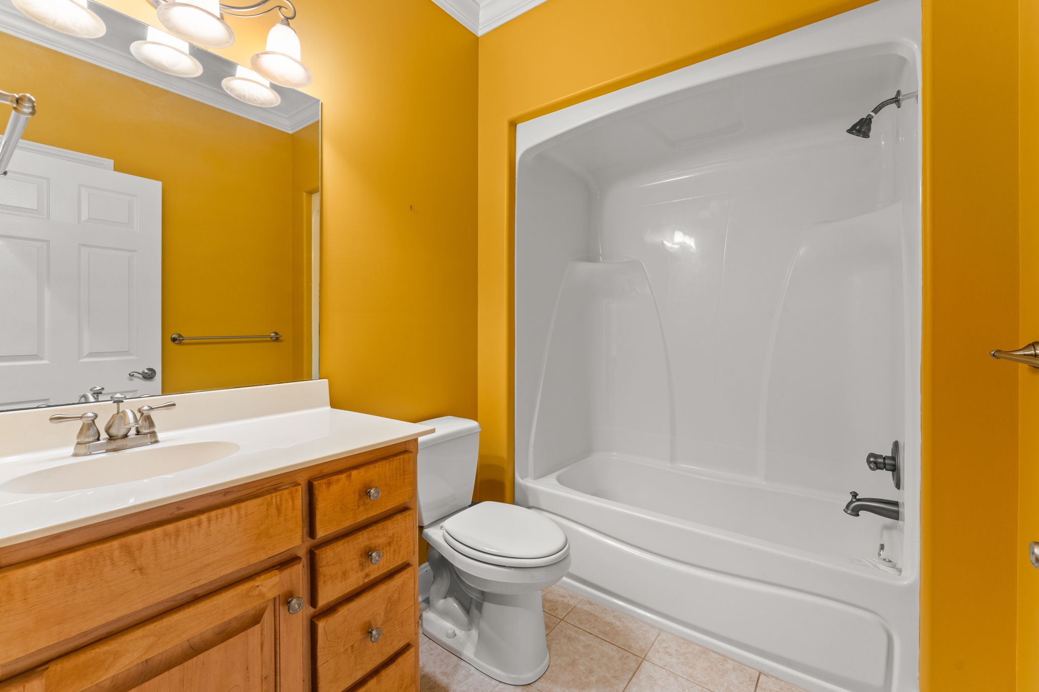 657 Pickney Road Winchester, TN 37398 - Photo 60 of 66 a bathroom with a sink a toilet and shower