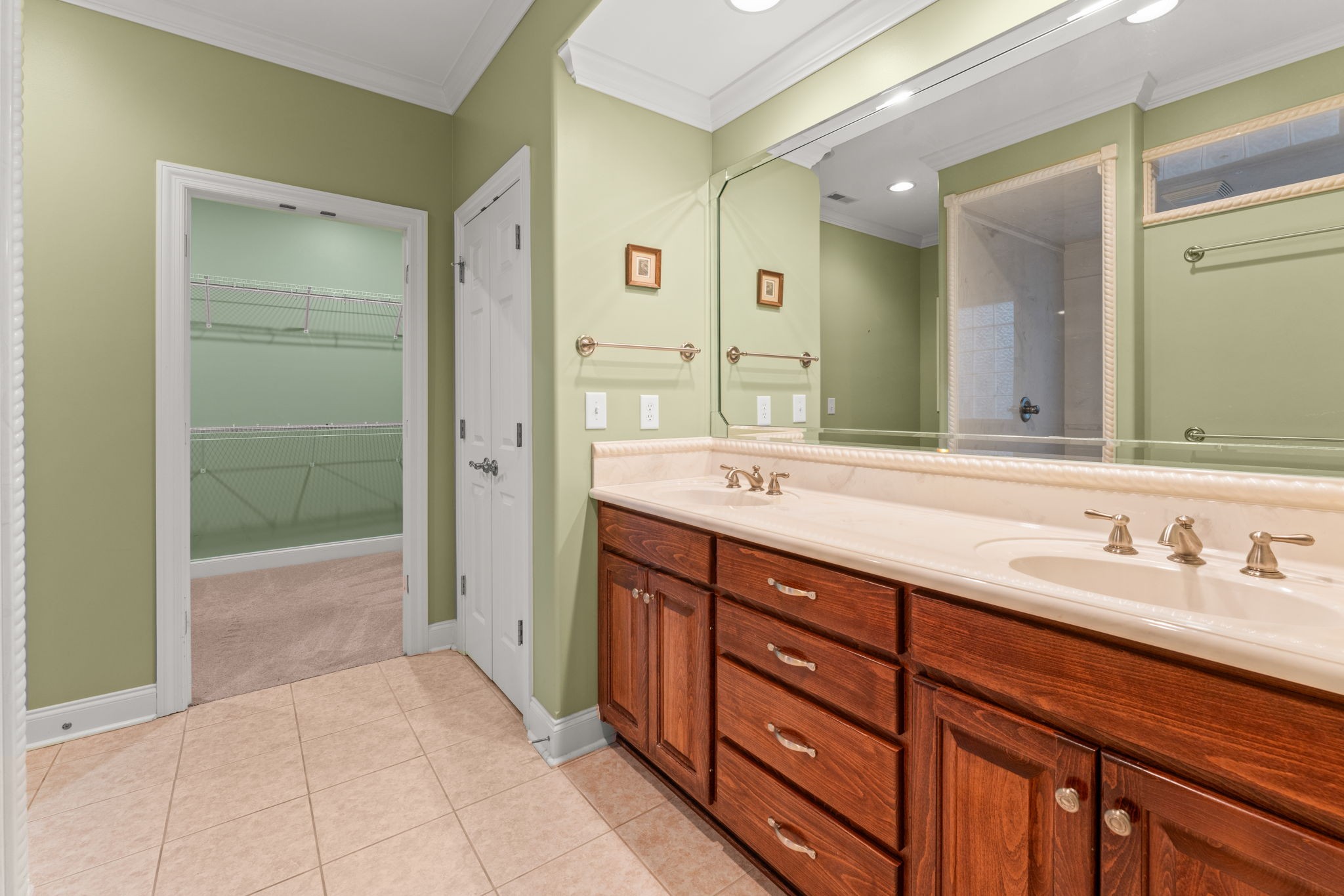 657 Pickney Road Winchester, TN 37398 - Photo 63 of 66 a bathroom with a granite countertop sink mirror and double