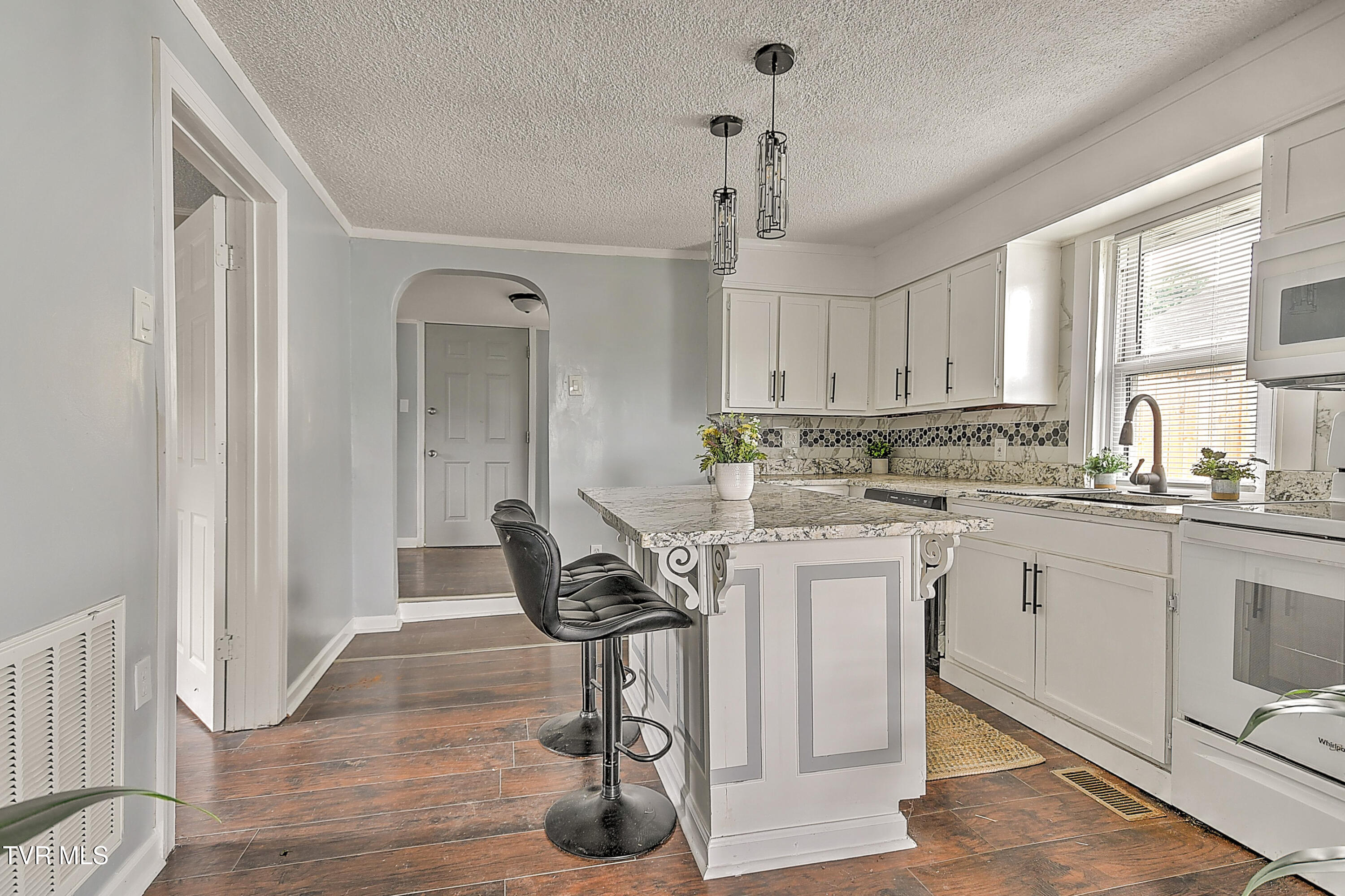 1208 Riverside Avenue, Unit 2 Kingsport, TN 37660 - Photo 9 of 28 1208 Riverside HB-8