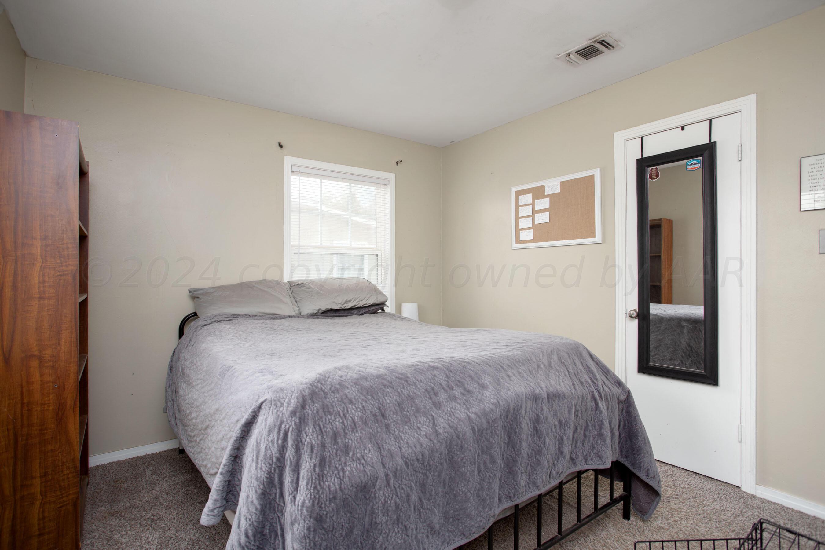 4402 South Ong Street Amarillo, TX 79110 - Photo 13 of 20 Bedroom 1