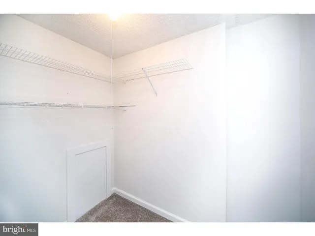 $2,250 | 666 West Germantown Pike, Unit 1620, Plymouth Meeting, PA 19462