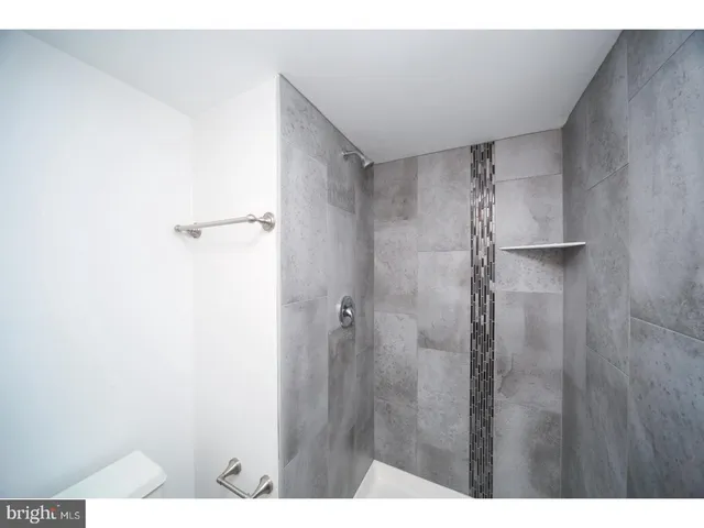 $2,250 | 666 West Germantown Pike, Unit 1620, Plymouth Meeting, PA 19462