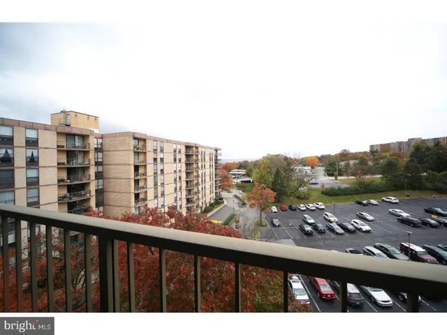 $2,250 | 666 West Germantown Pike, Unit 1620, Plymouth Meeting, PA 19462
