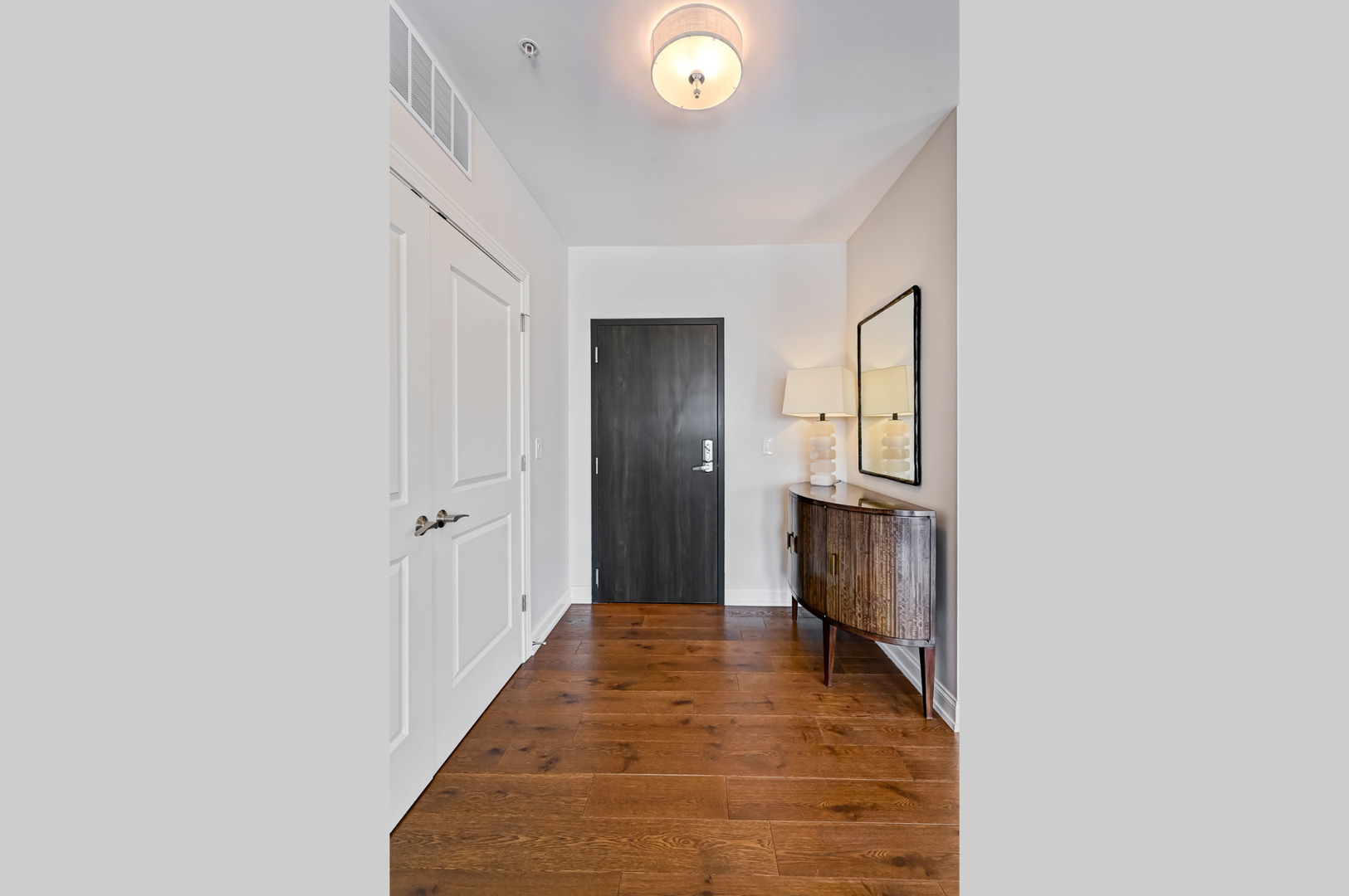 4441 Wolf Road, Unit 206 Western Springs, IL 60558 - Photo 3 of 21