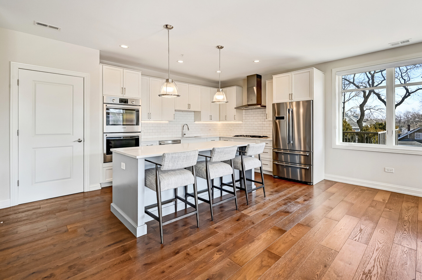 4441 Wolf Road, Unit 206 Western Springs, IL 60558 - Photo 5 of 21