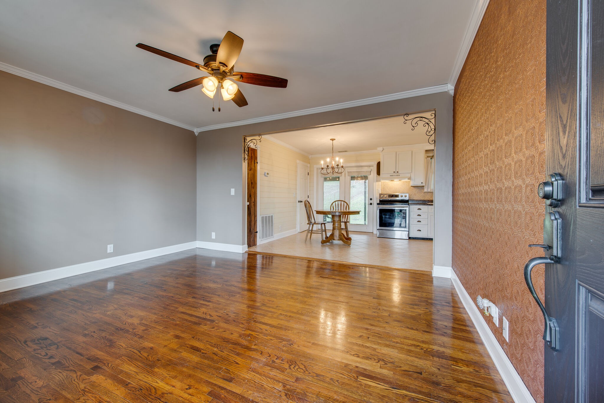 646 Hicks Road Nashville, TN 37221 - Photo 2 of 24 Gallery Image 2