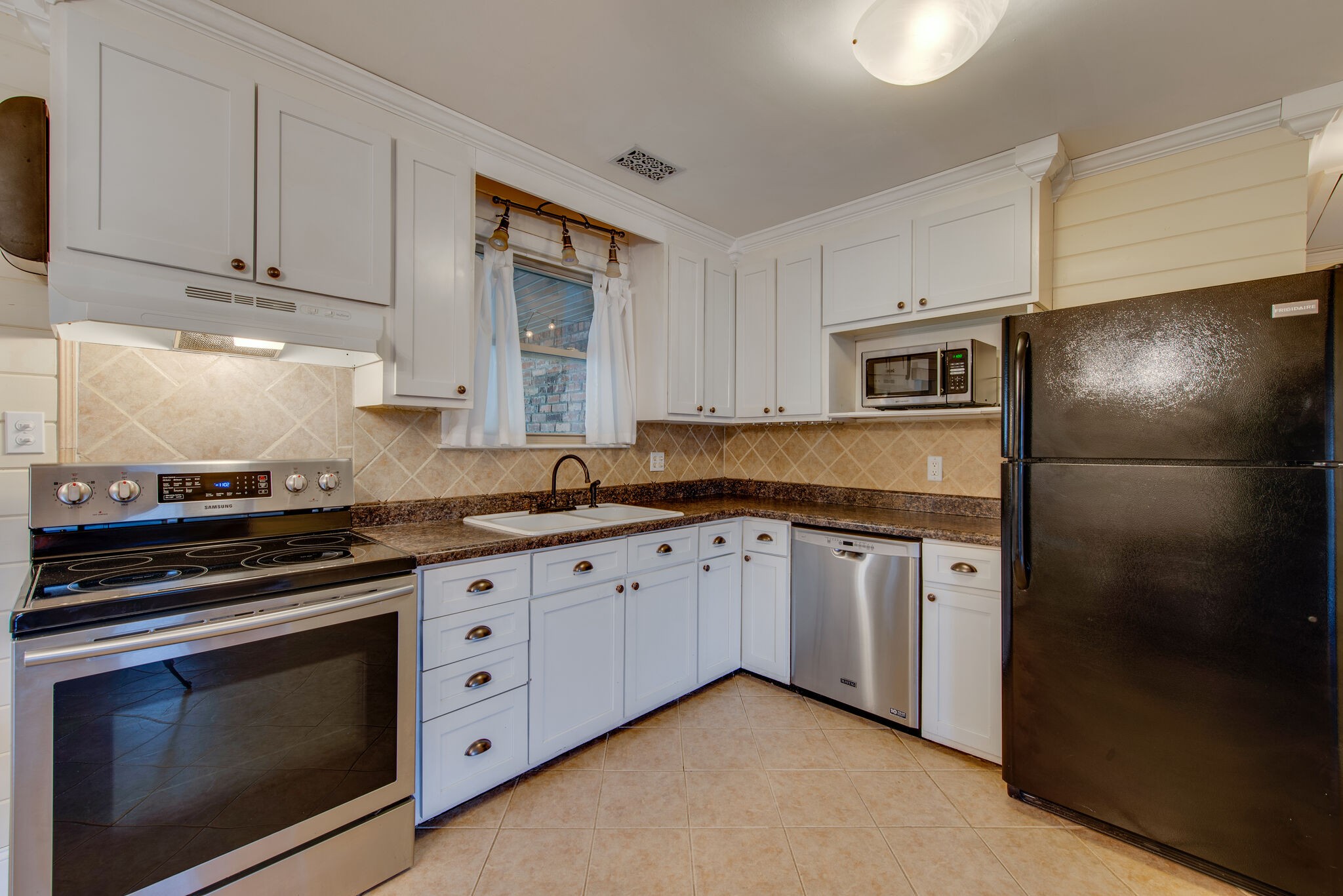 646 Hicks Road Nashville, TN 37221 - Photo 4 of 24 Gallery Image 4