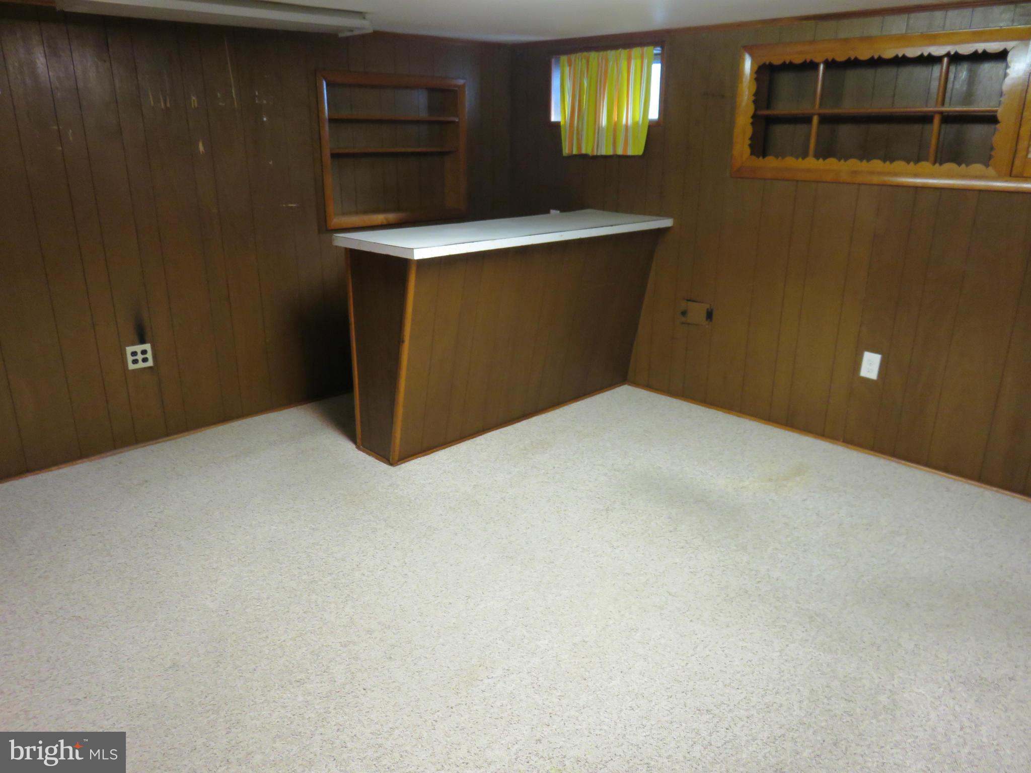 1320 Stonewood Road Baltimore, MD 21239 - Photo 18 of 30 Family Room