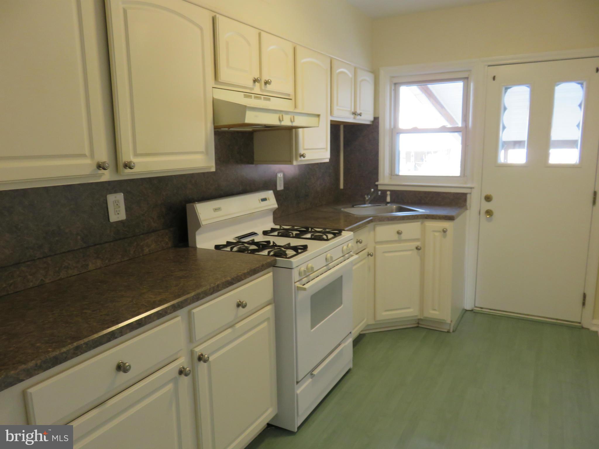 1320 Stonewood Road Baltimore, MD 21239 - Photo 9 of 30 Updated Kitchen