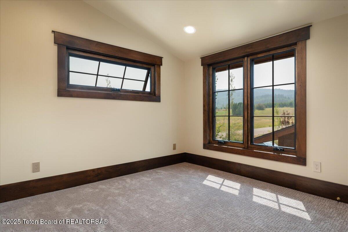 9802 Hiddenwaters Lane Victor, ID 83455 - Photo 23 of 54 33-9802 Hiddenwaters-33